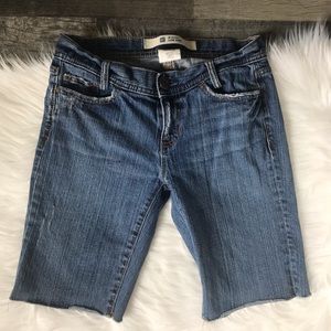 ✨2 for $10✨ Women’s GAP Denim Shorts